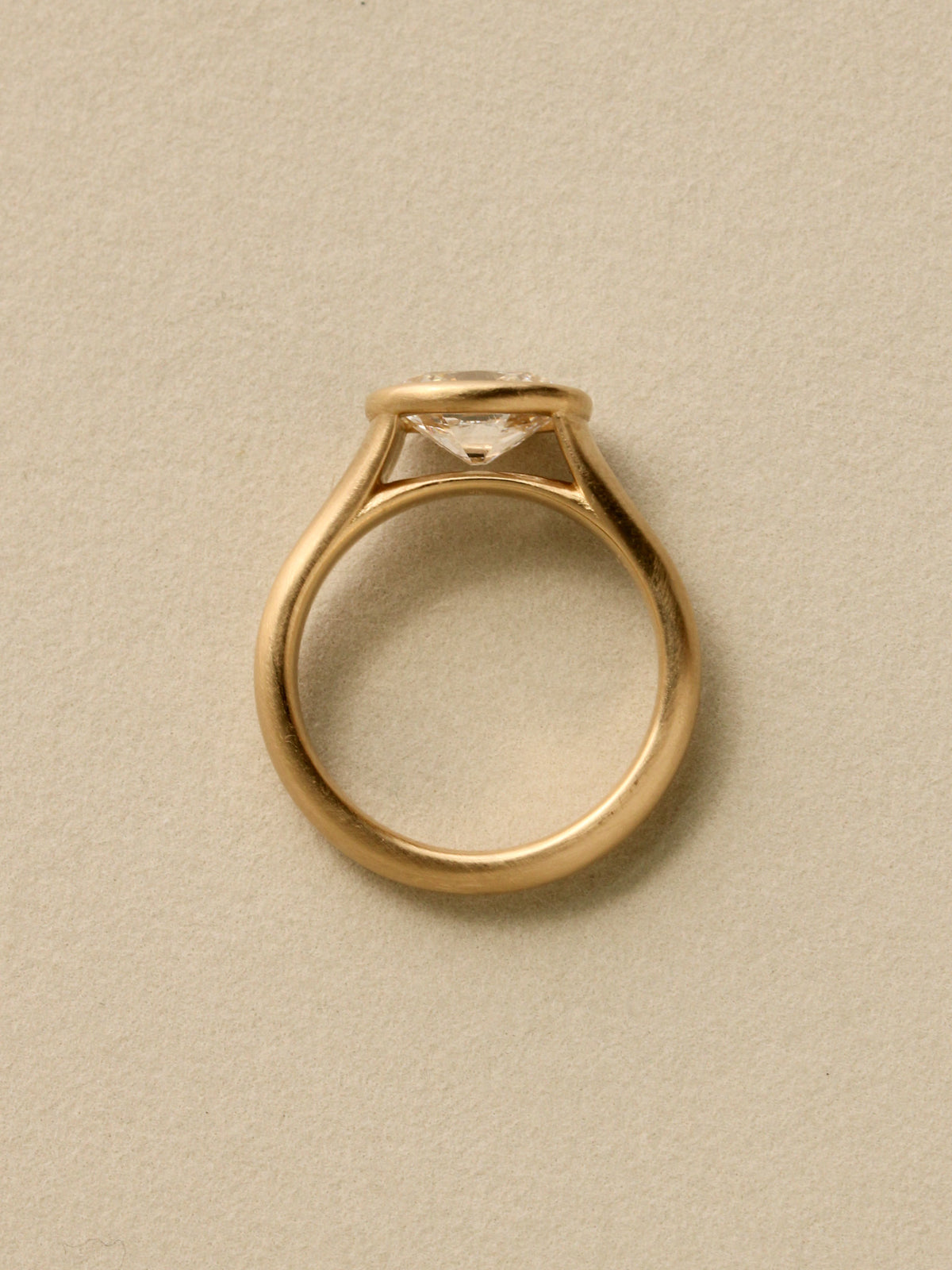 Floating Signet Solitaire
