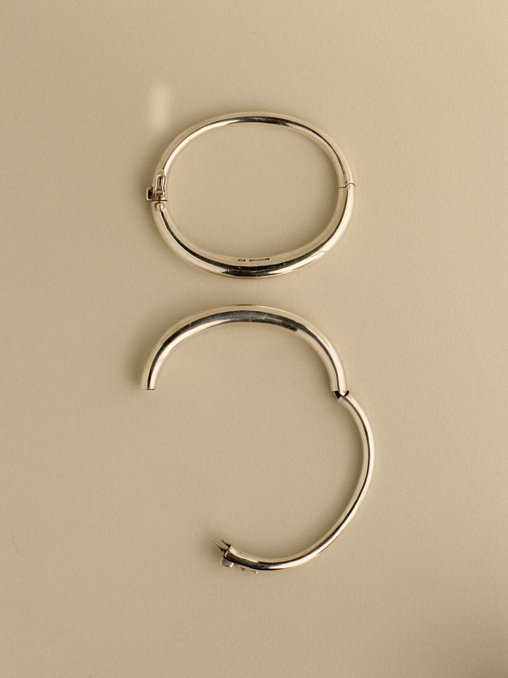 Bayanihan Hinged Bangle