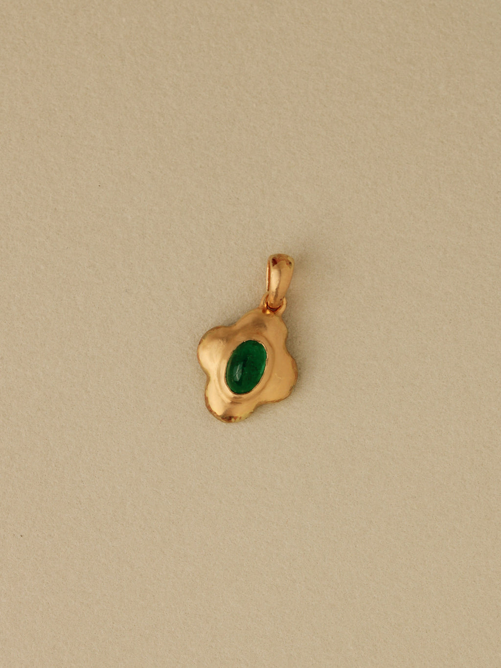 Sculpted Emerald Quatre Charm