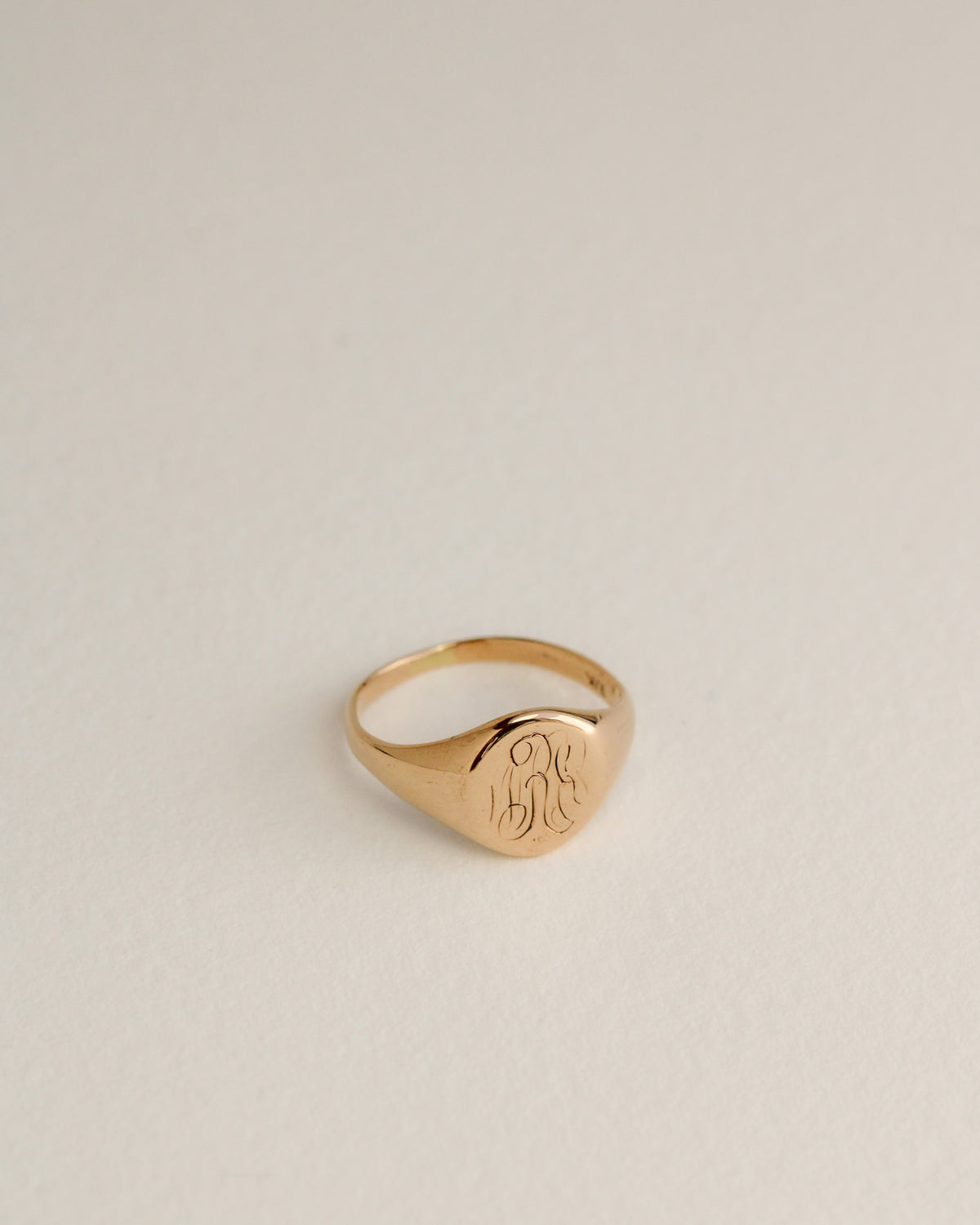 Softened Signet, 10k