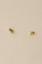 Giza Studs
