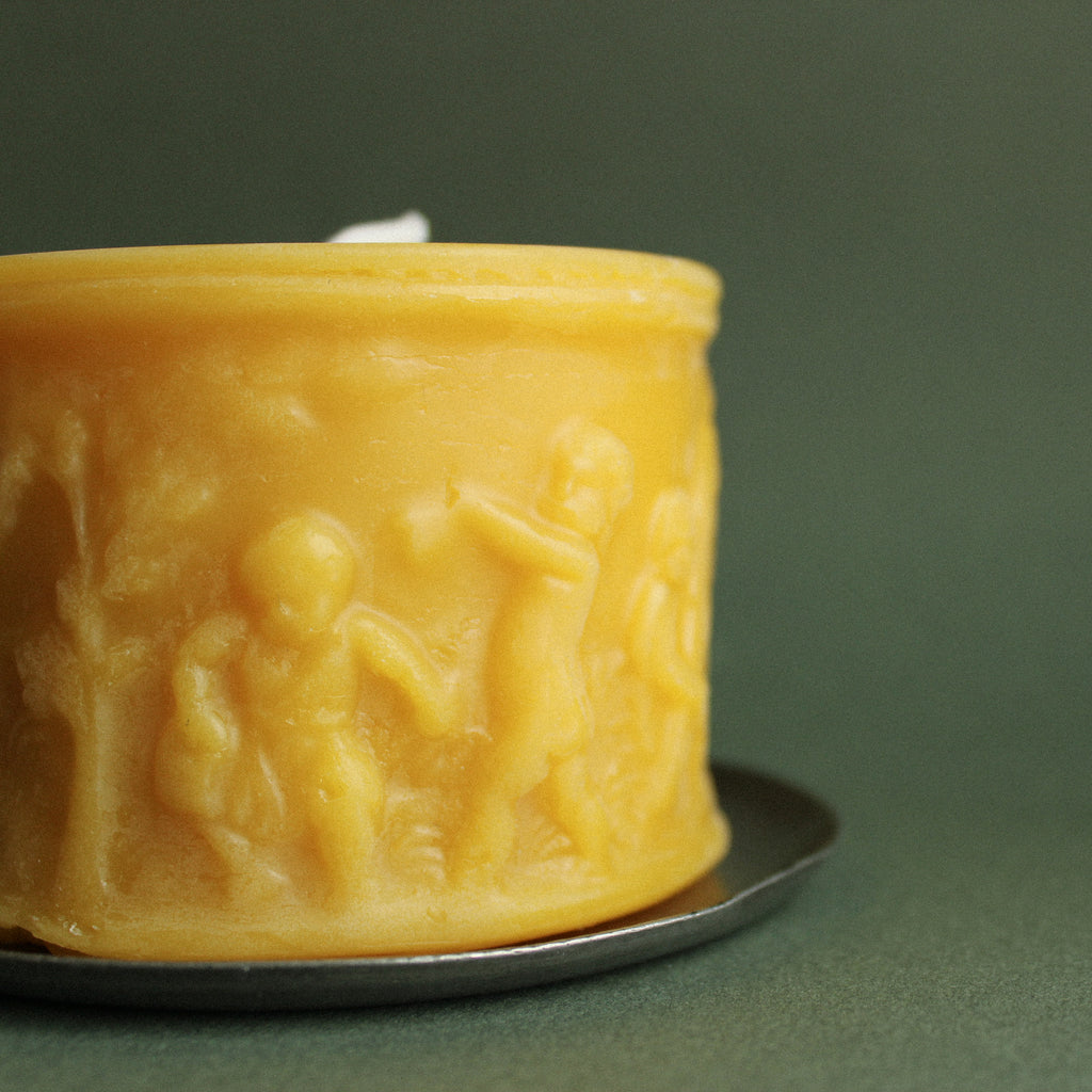 Detailed closeup of the candle texture. 