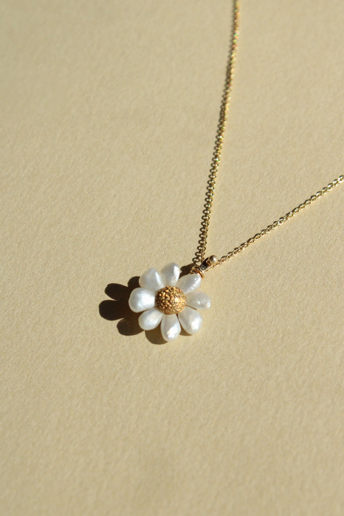 Freshwater Pearl Daisy Pendant