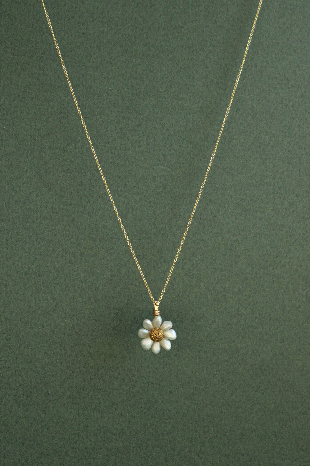 Freshwater Pearl Daisy Pendant