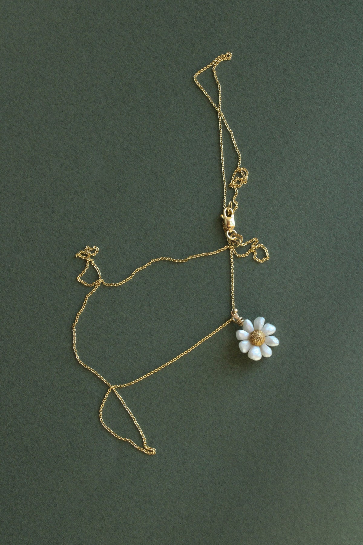 Freshwater Pearl Daisy Pendant