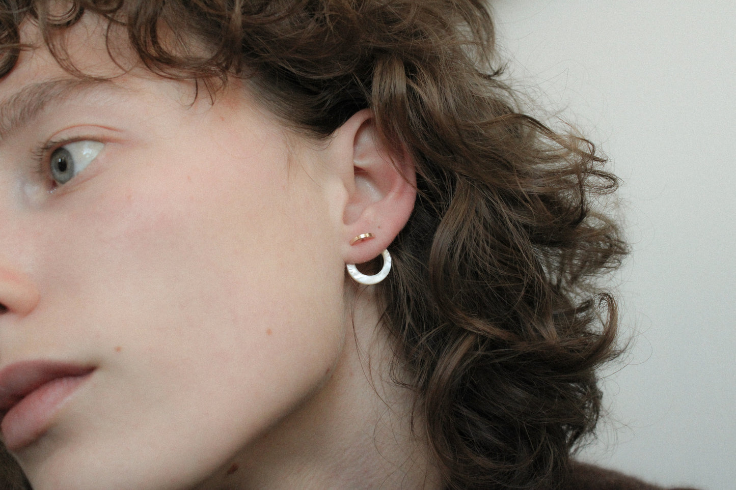 Nacre Link Earrings