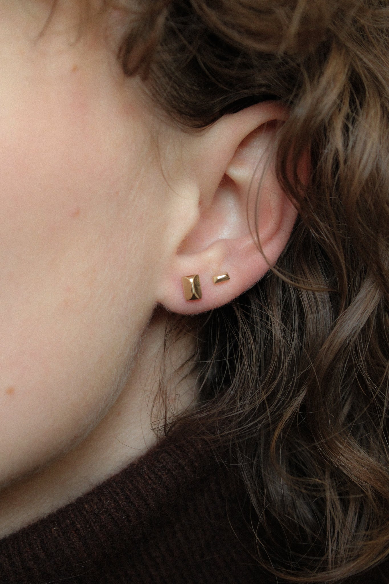 Giza Studs