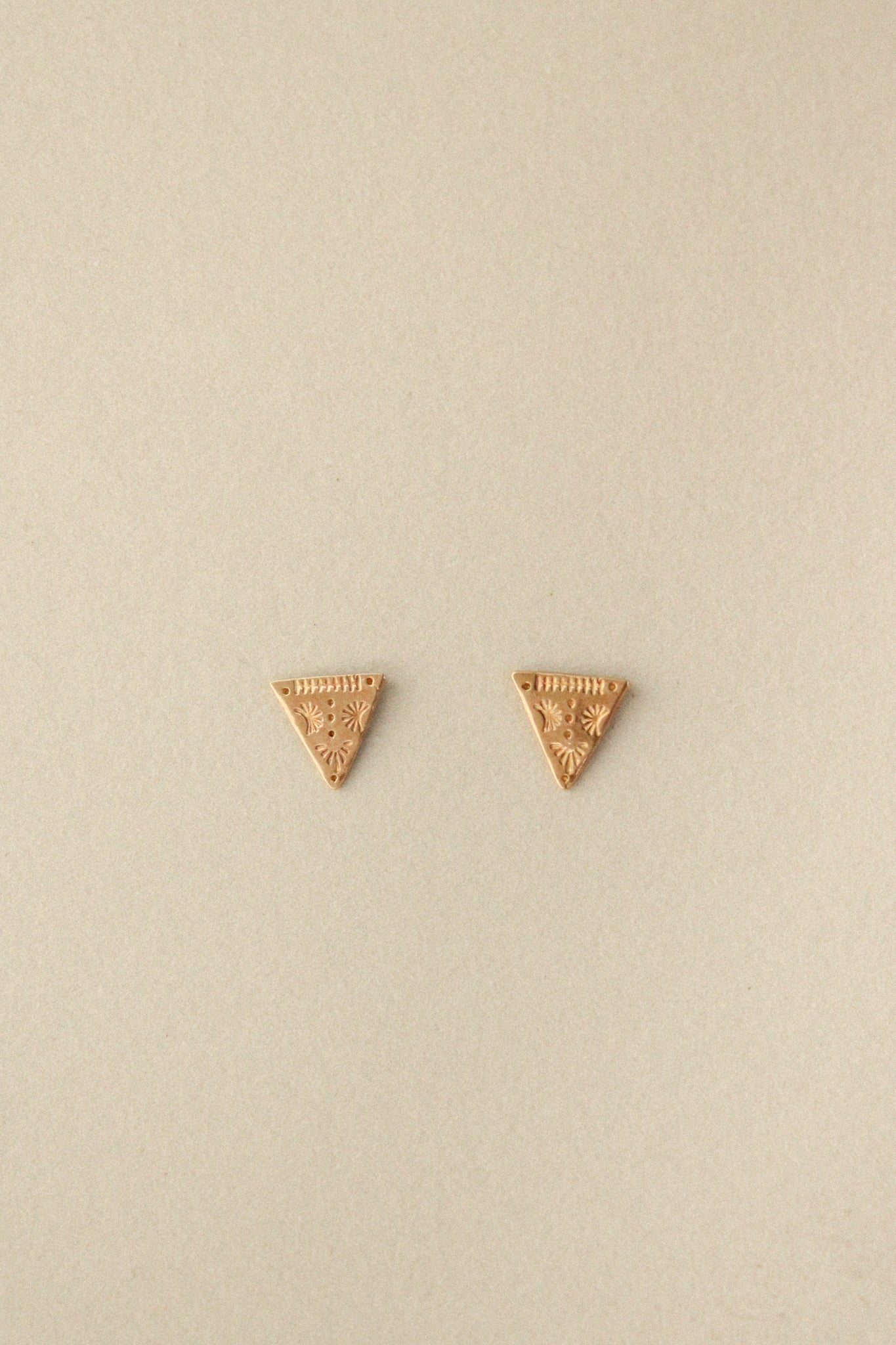 Symétrie Studs
