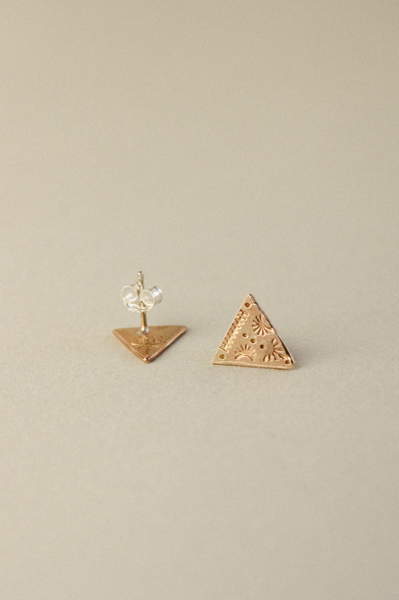 Symétrie Studs