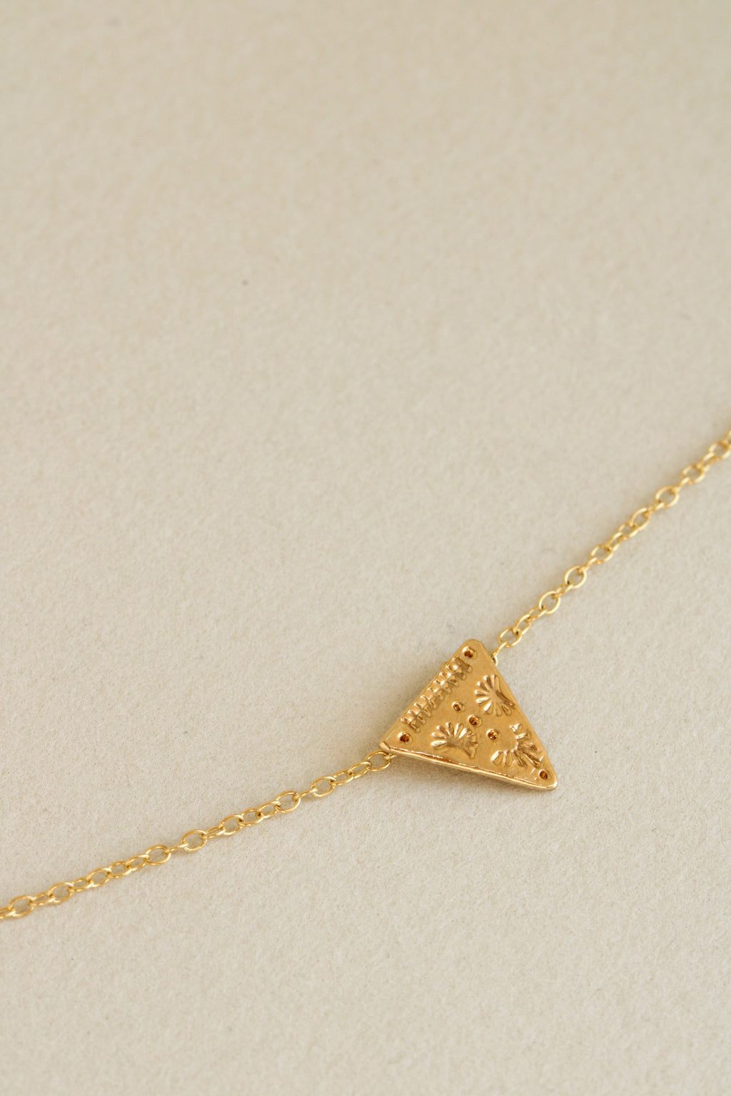 Symétrie Choker