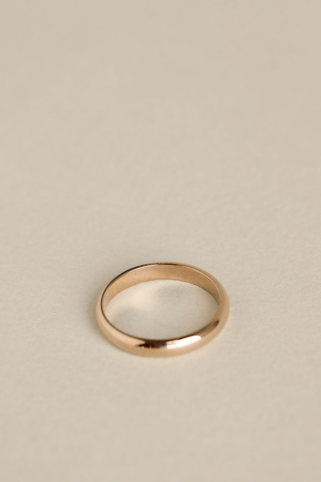 14k Classic Half Round Band