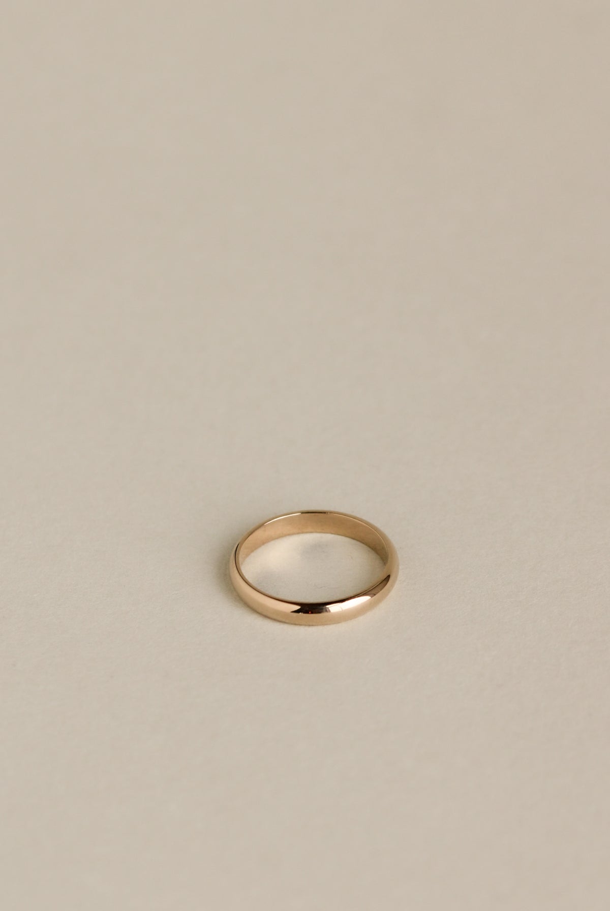 14k Classic Half Round Band