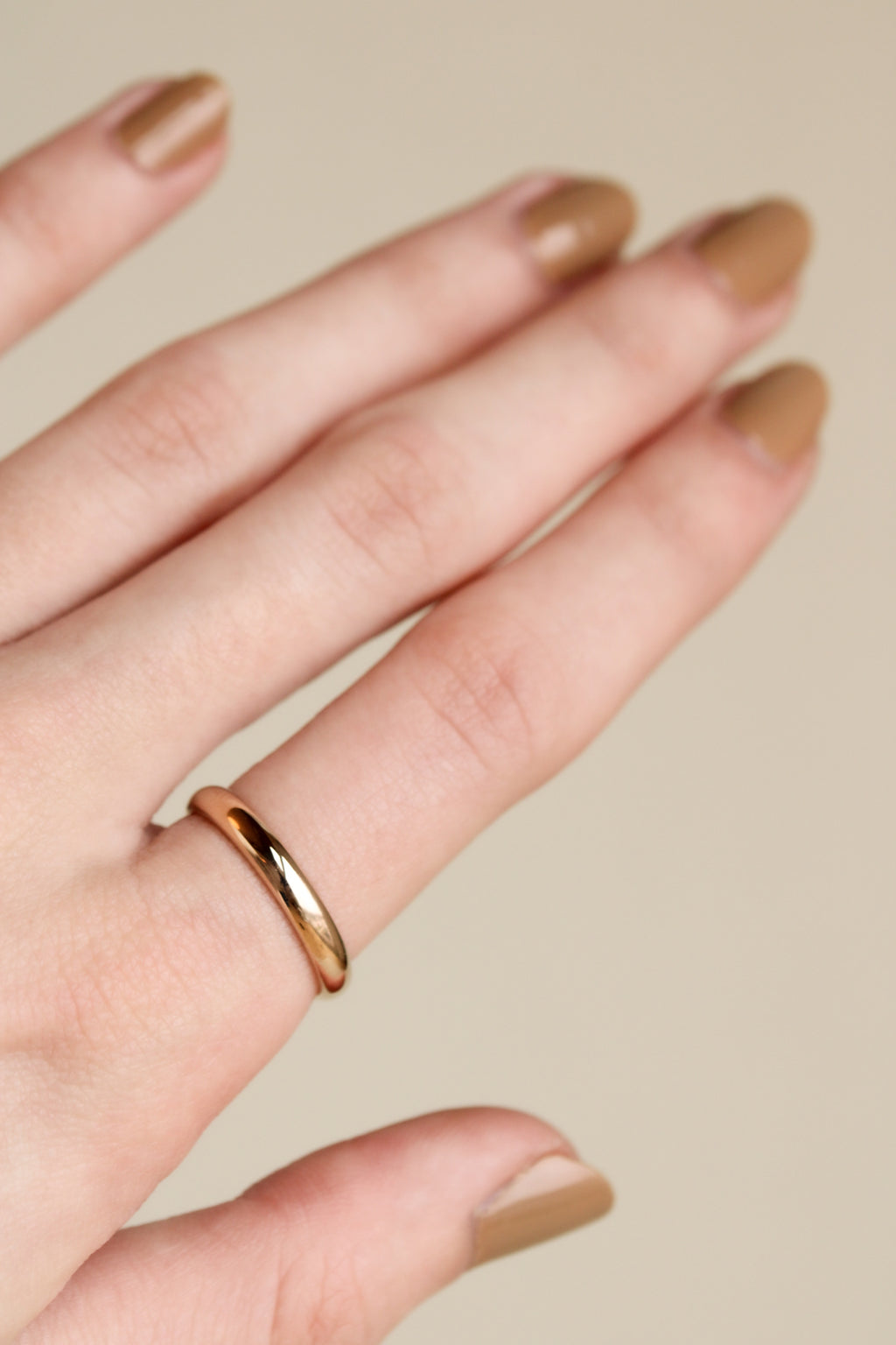 14k Classic Half Round Band