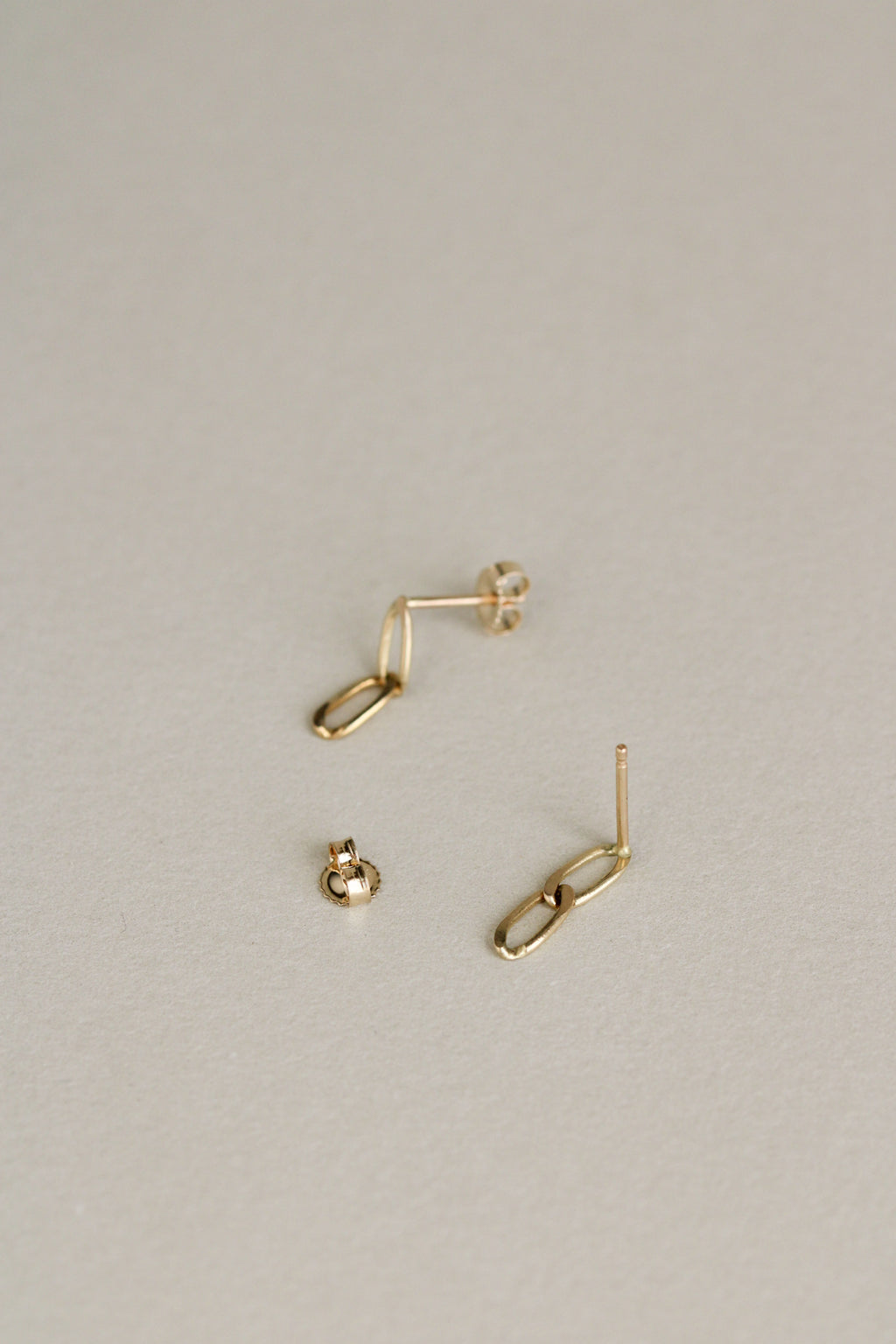 14k Elongated Curb Studs