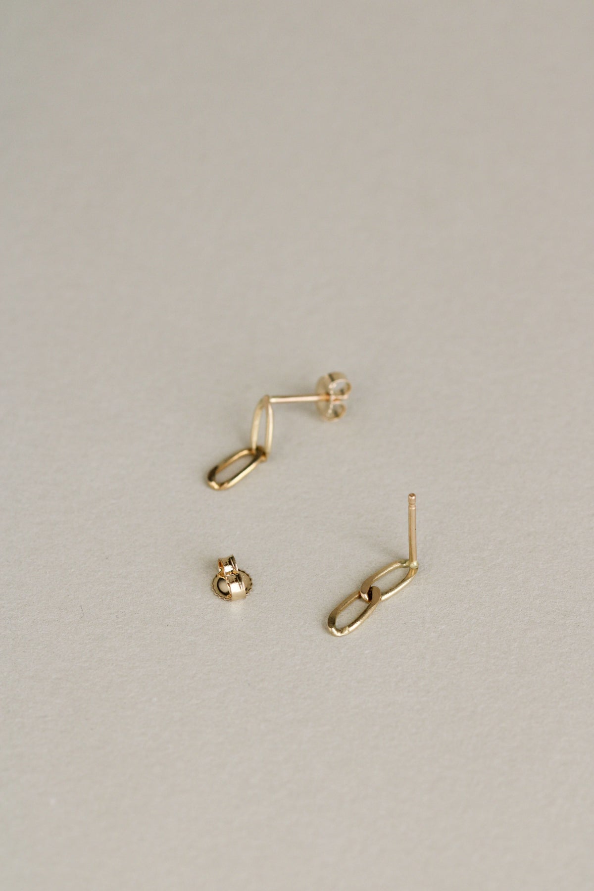 14k Elongated Curb Studs
