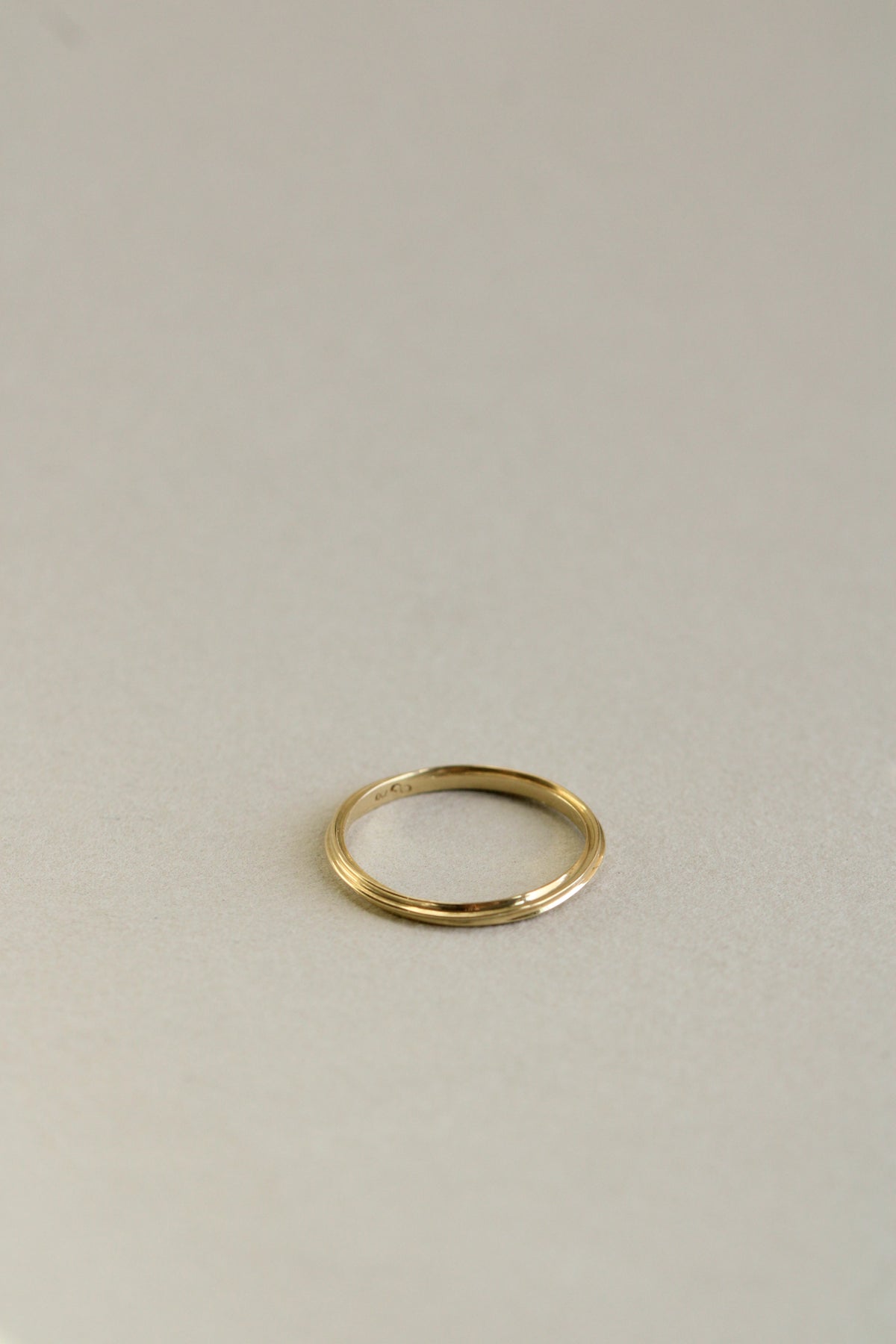 18k Fluted Twist Ring