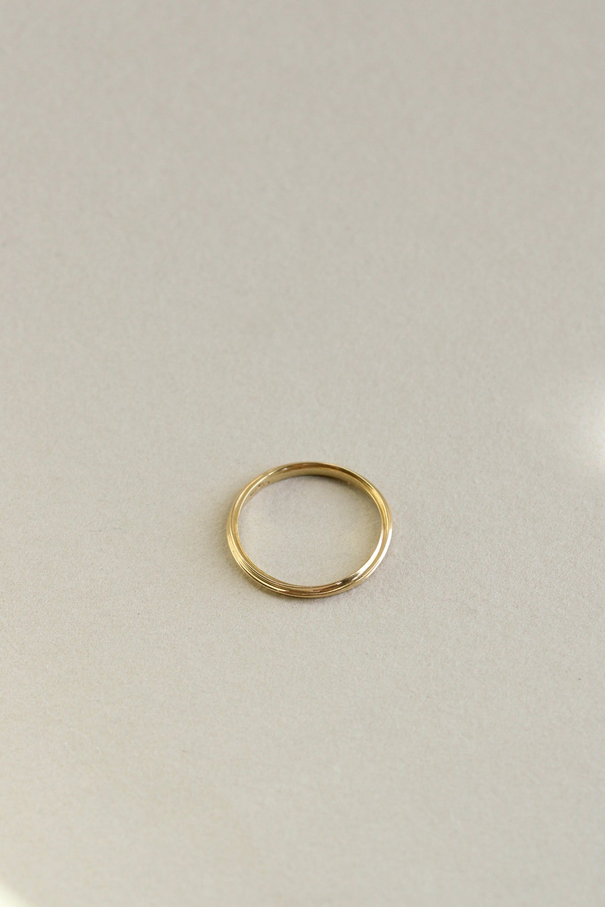 18k Fluted Twist Ring