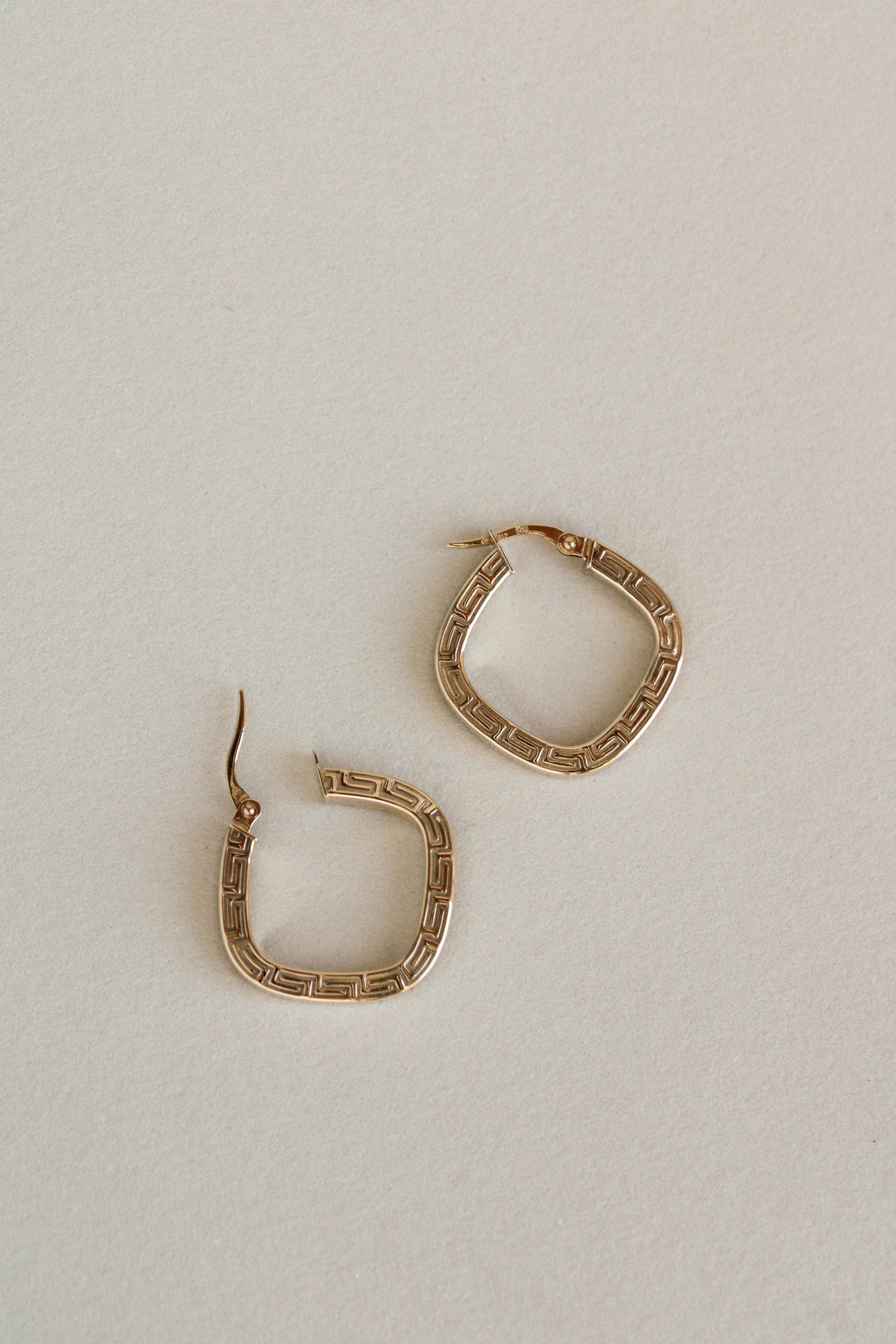 14k Meandros Square Hoops