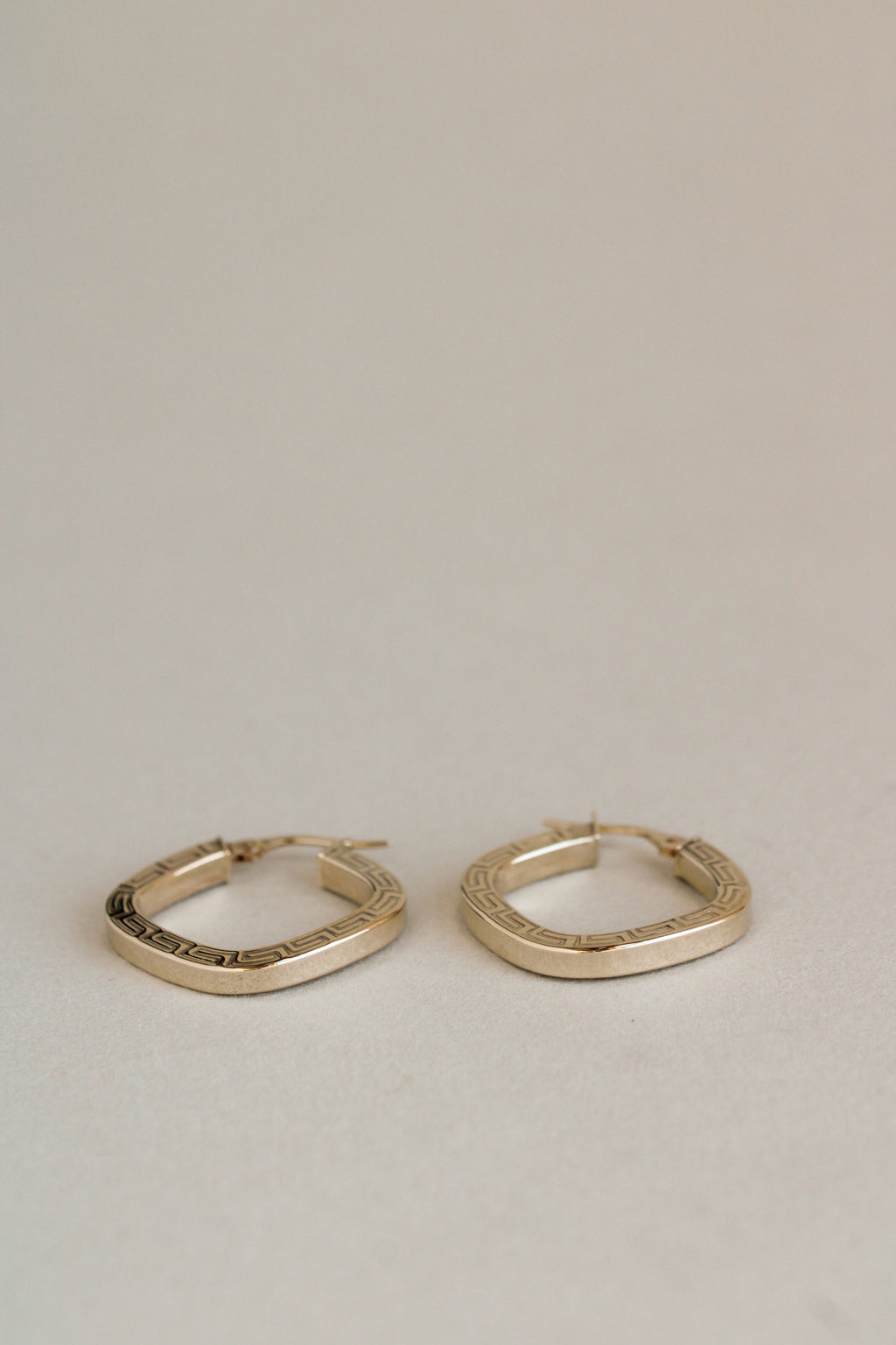 14k Meandros Square Hoops