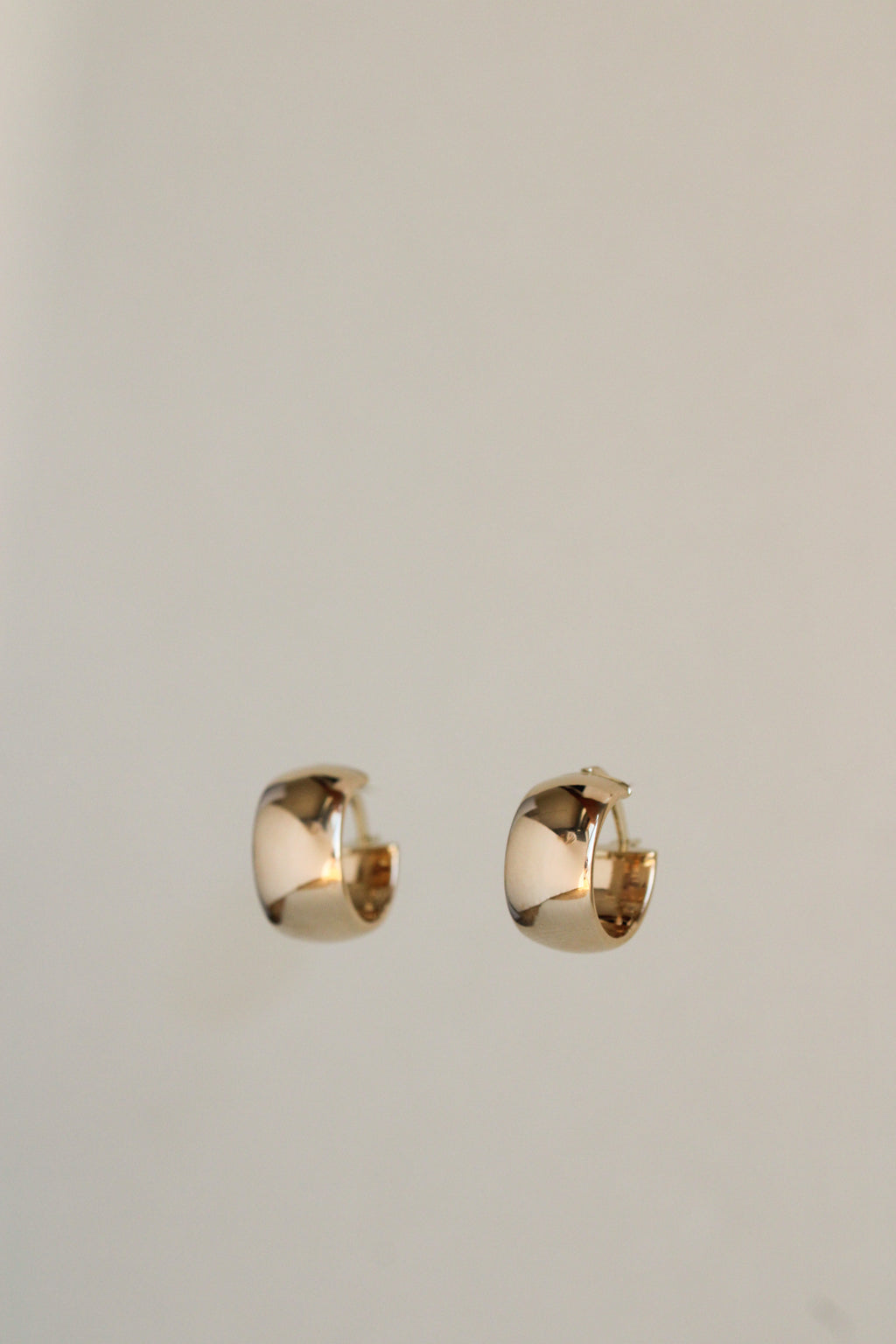 14k Dome Huggies