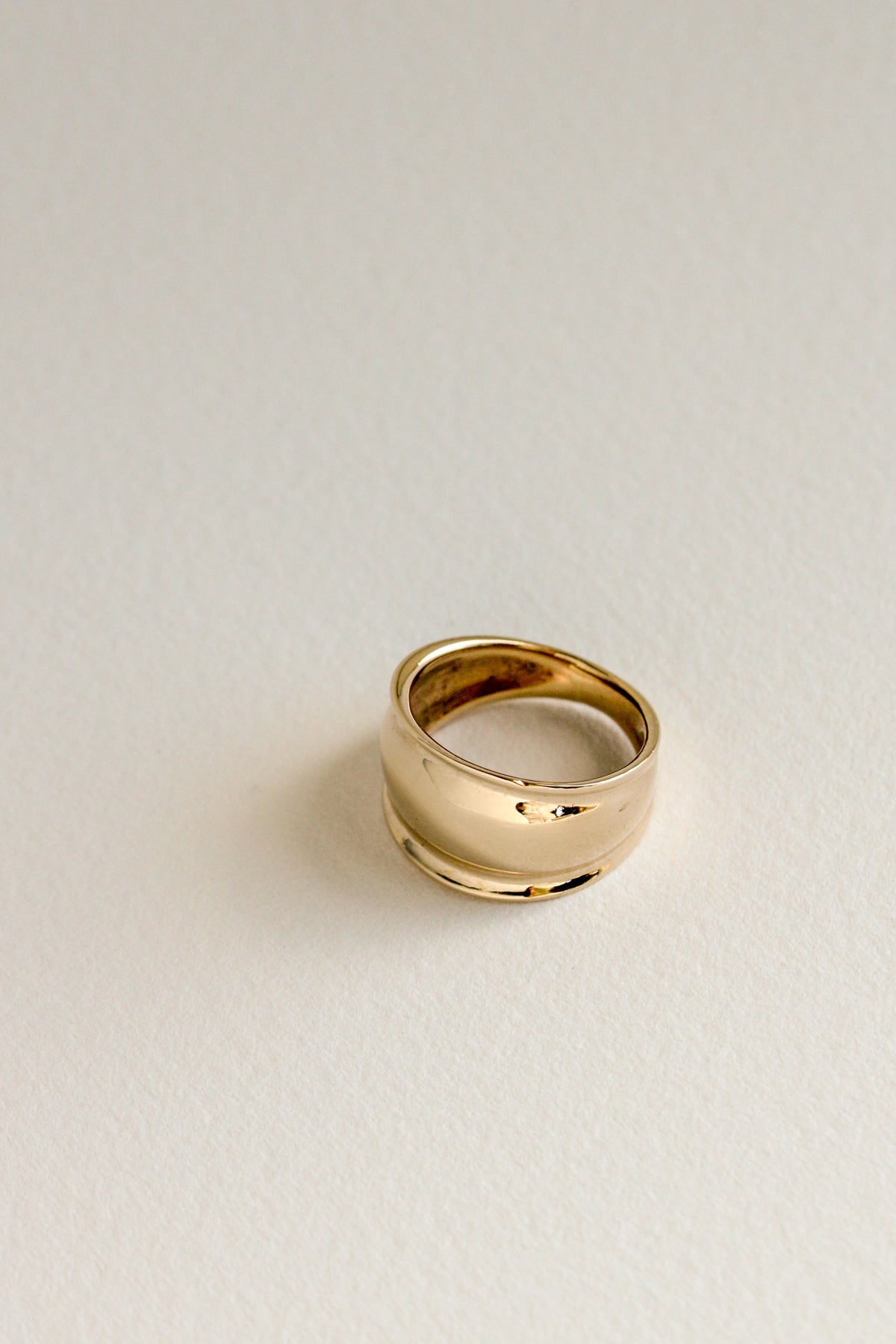 10k Flared Dome Ring