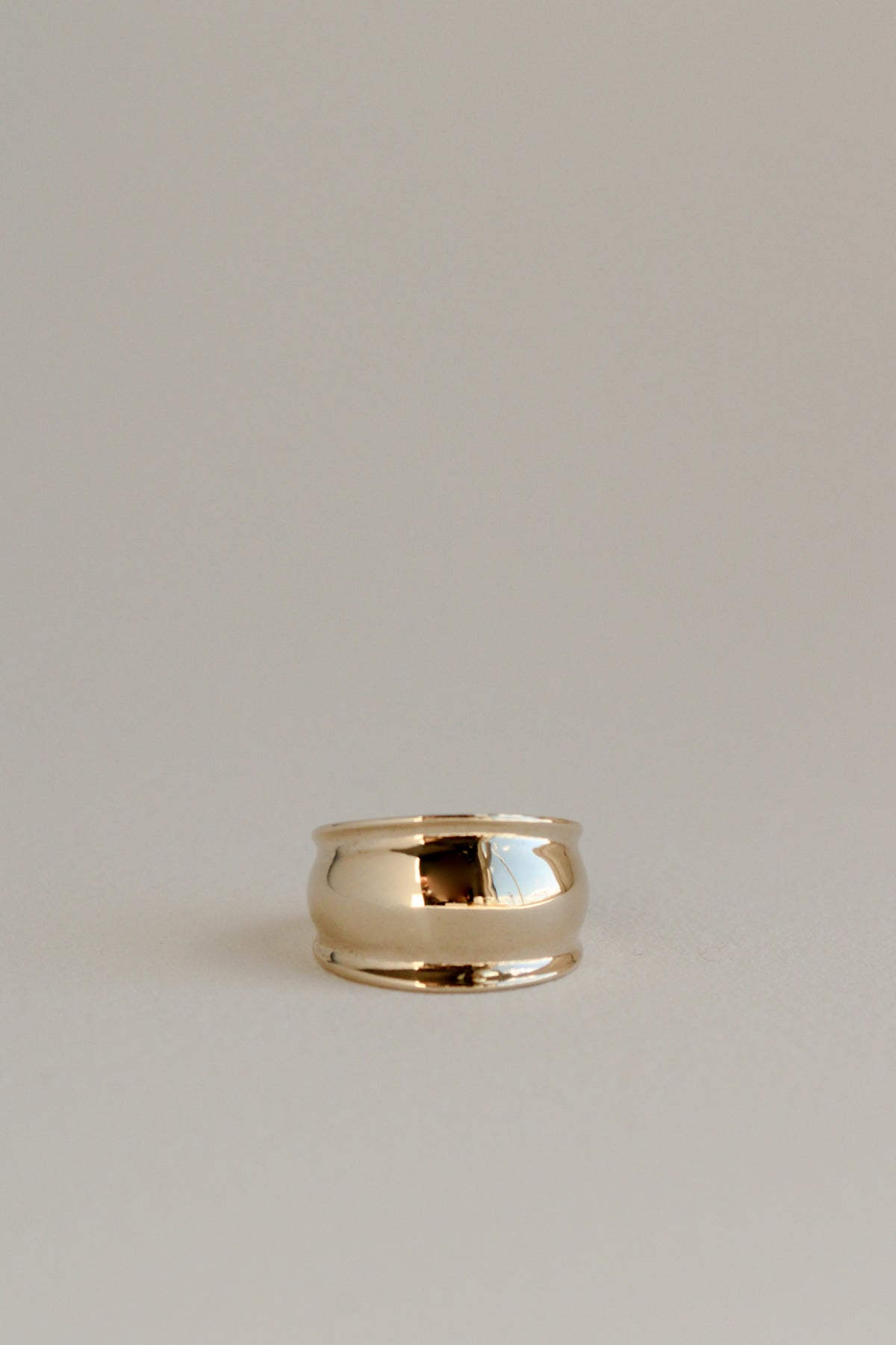 10k Flared Dome Ring