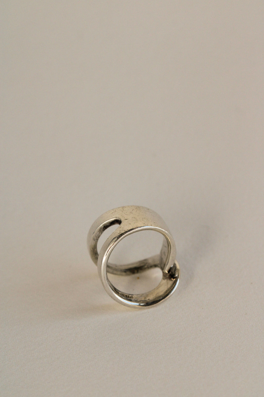 Sterling Modernist Abstract U Ring