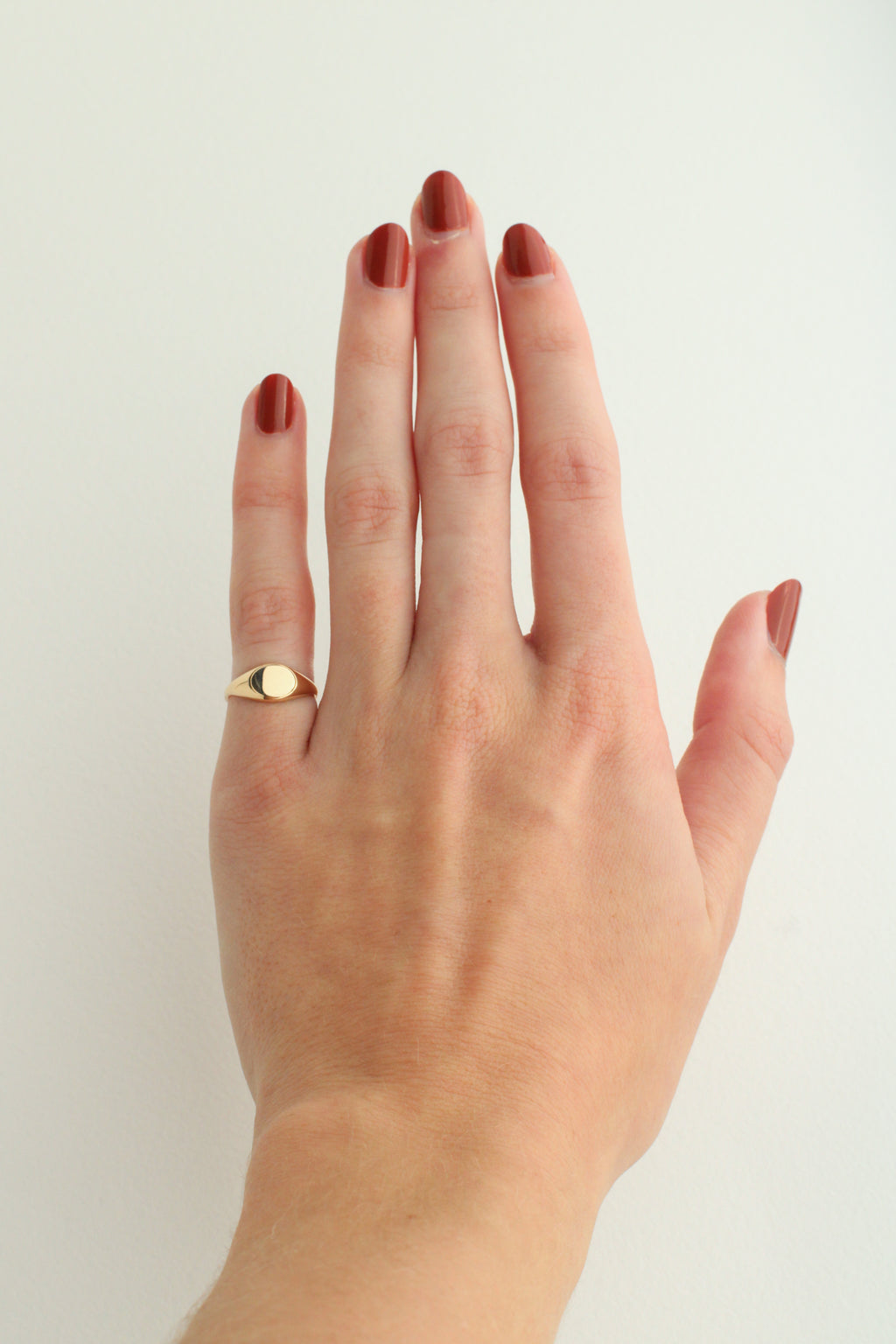 10k Oval Pinky Signet