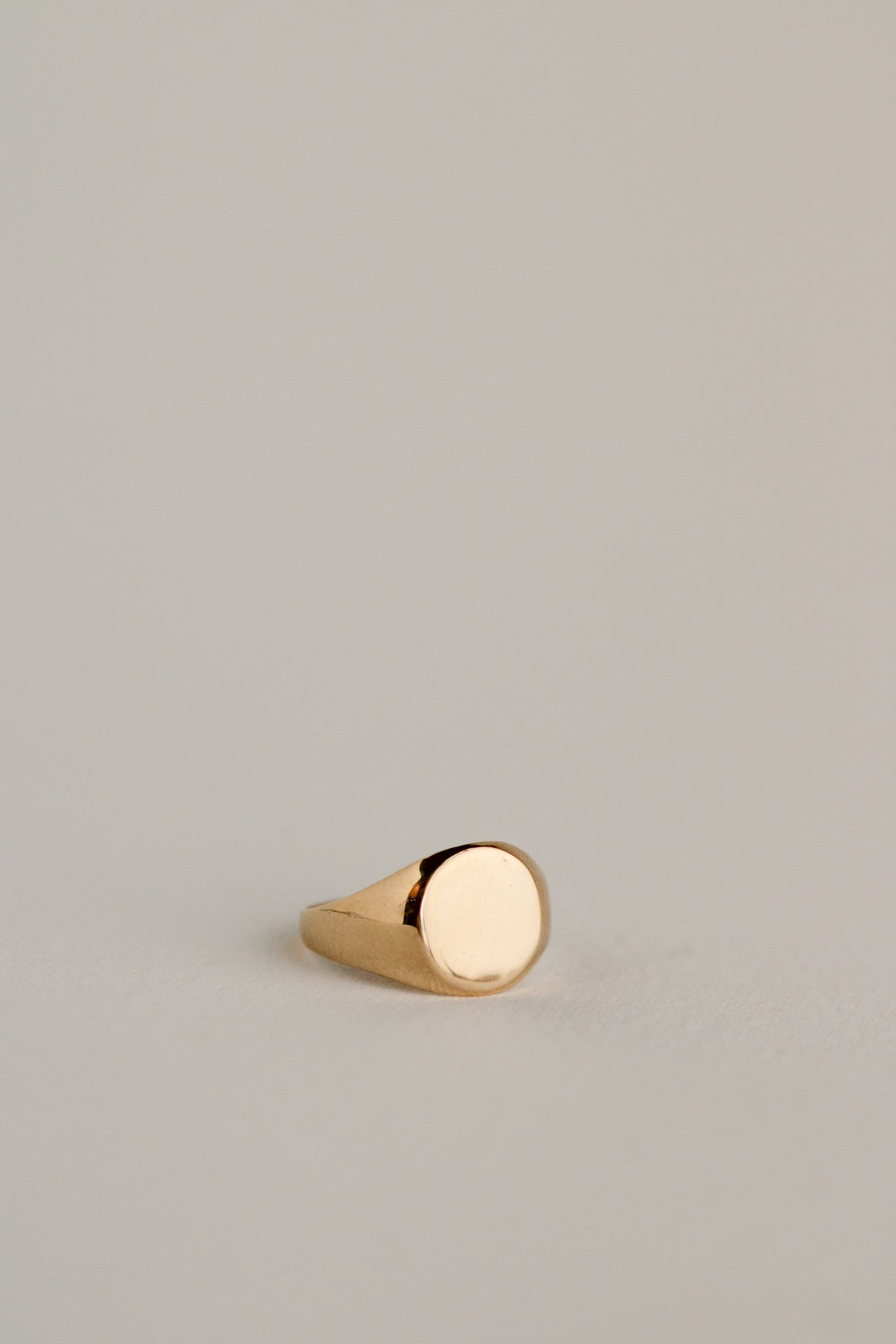 10k Round Signet