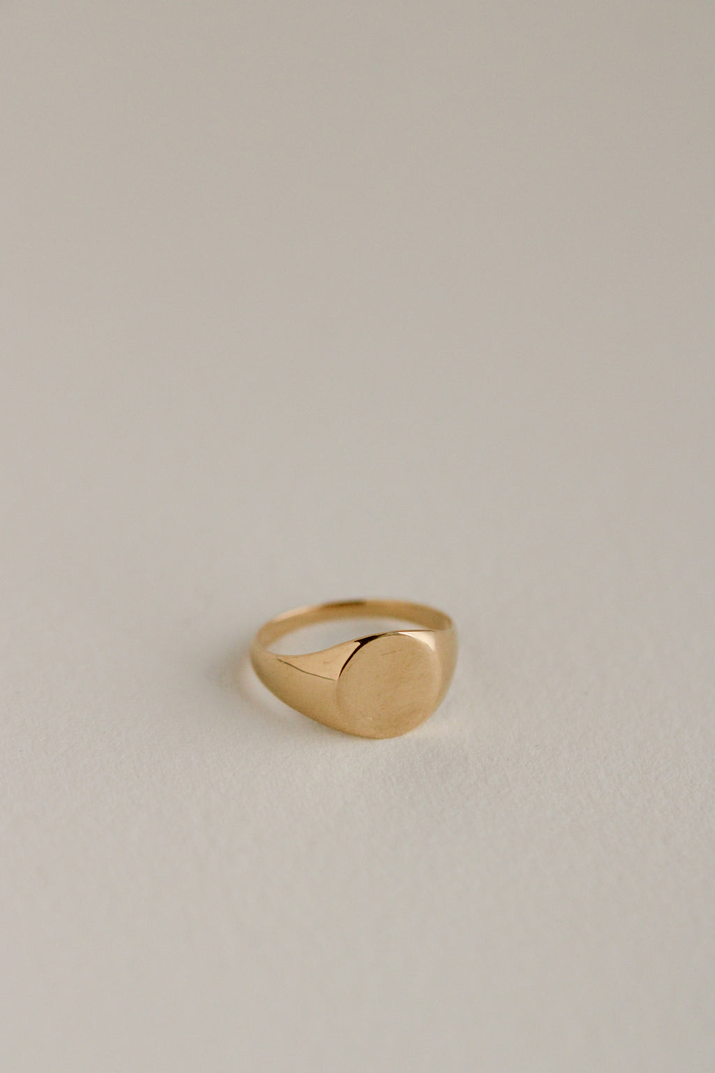 10k Round Signet