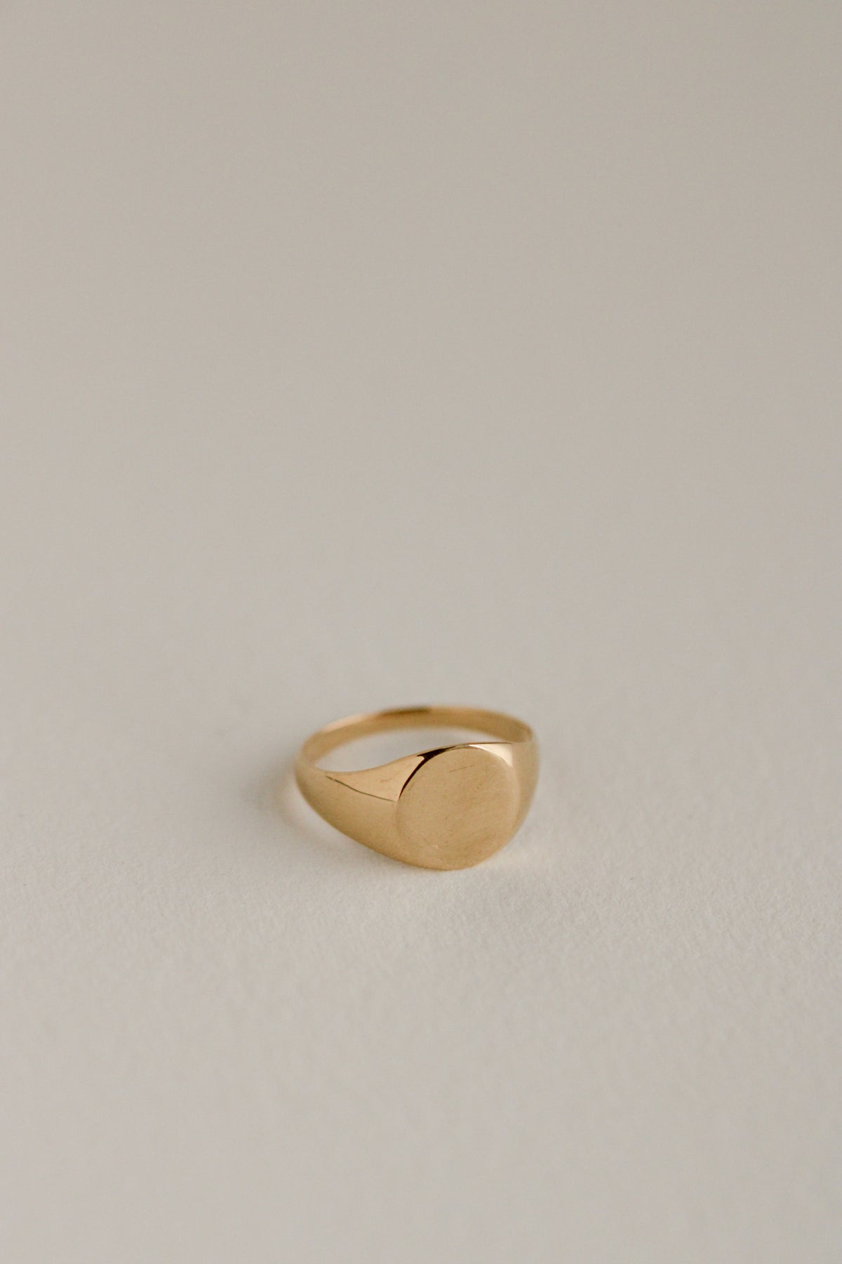 10k Round Signet