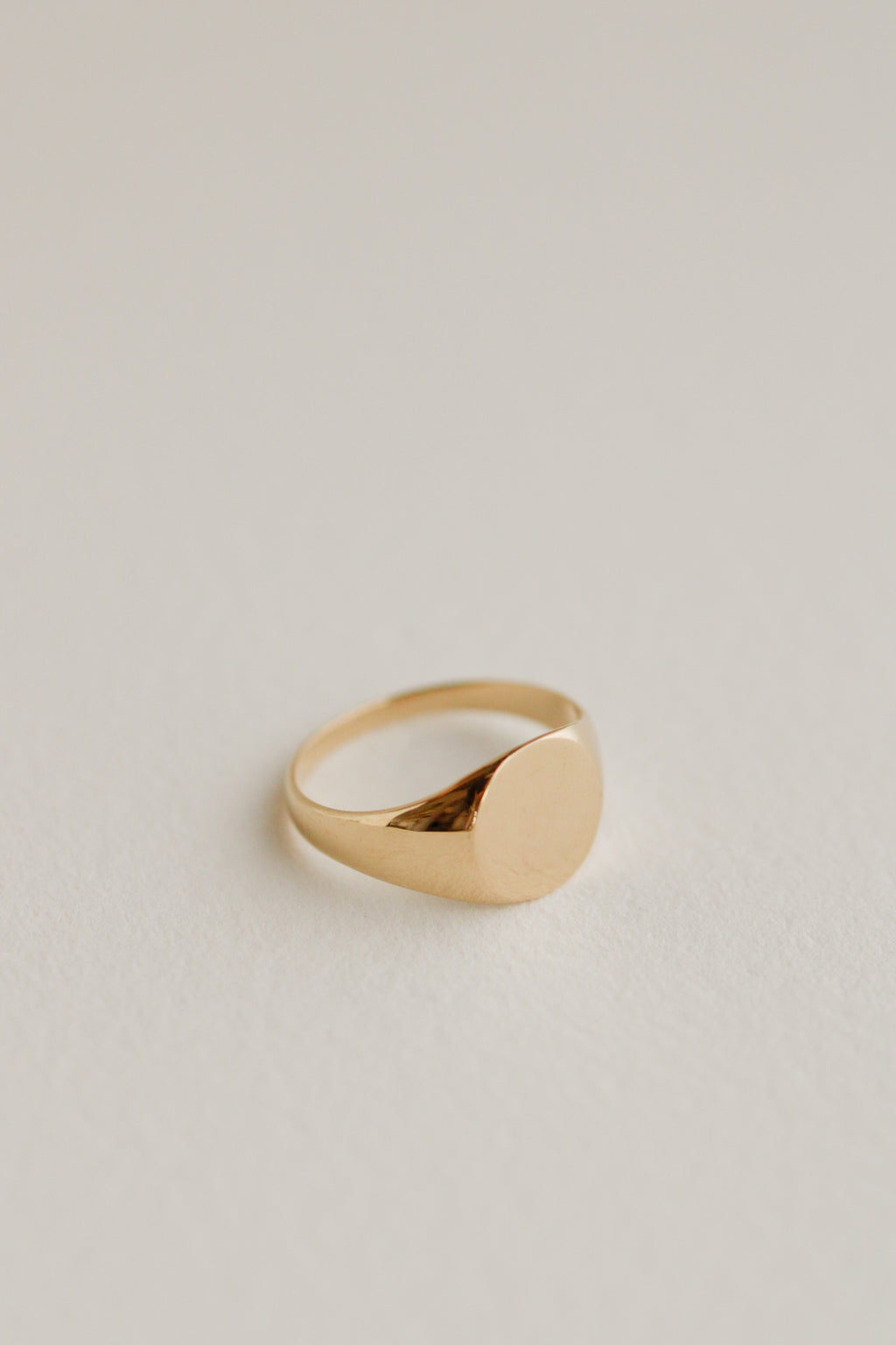 10k Round Signet