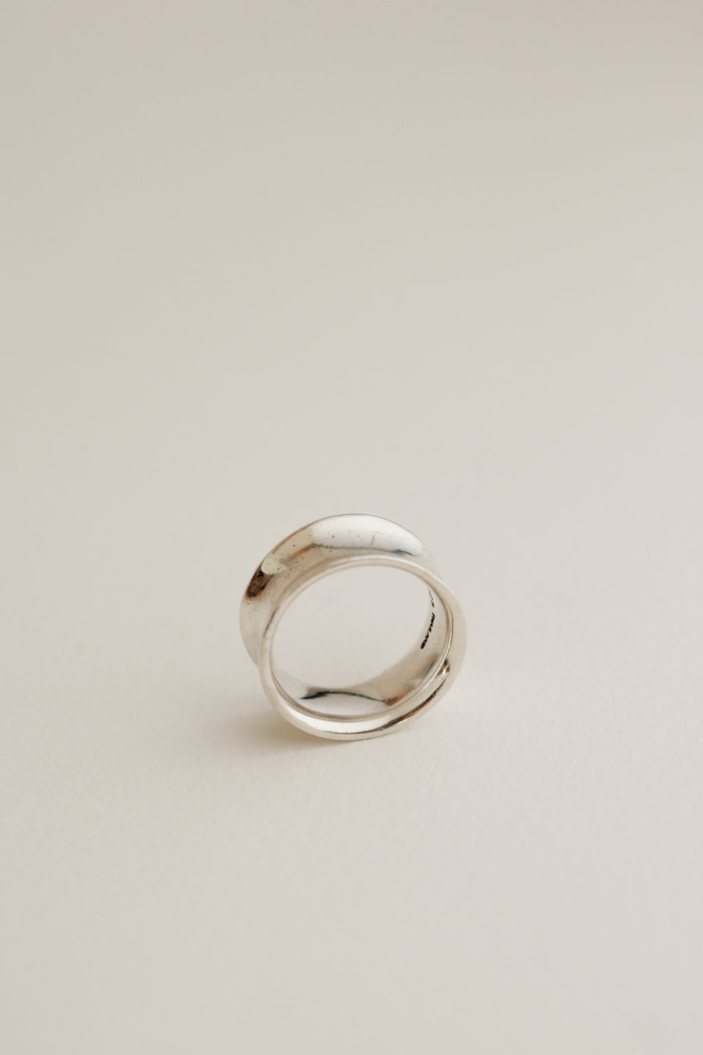 Concave Wide Band