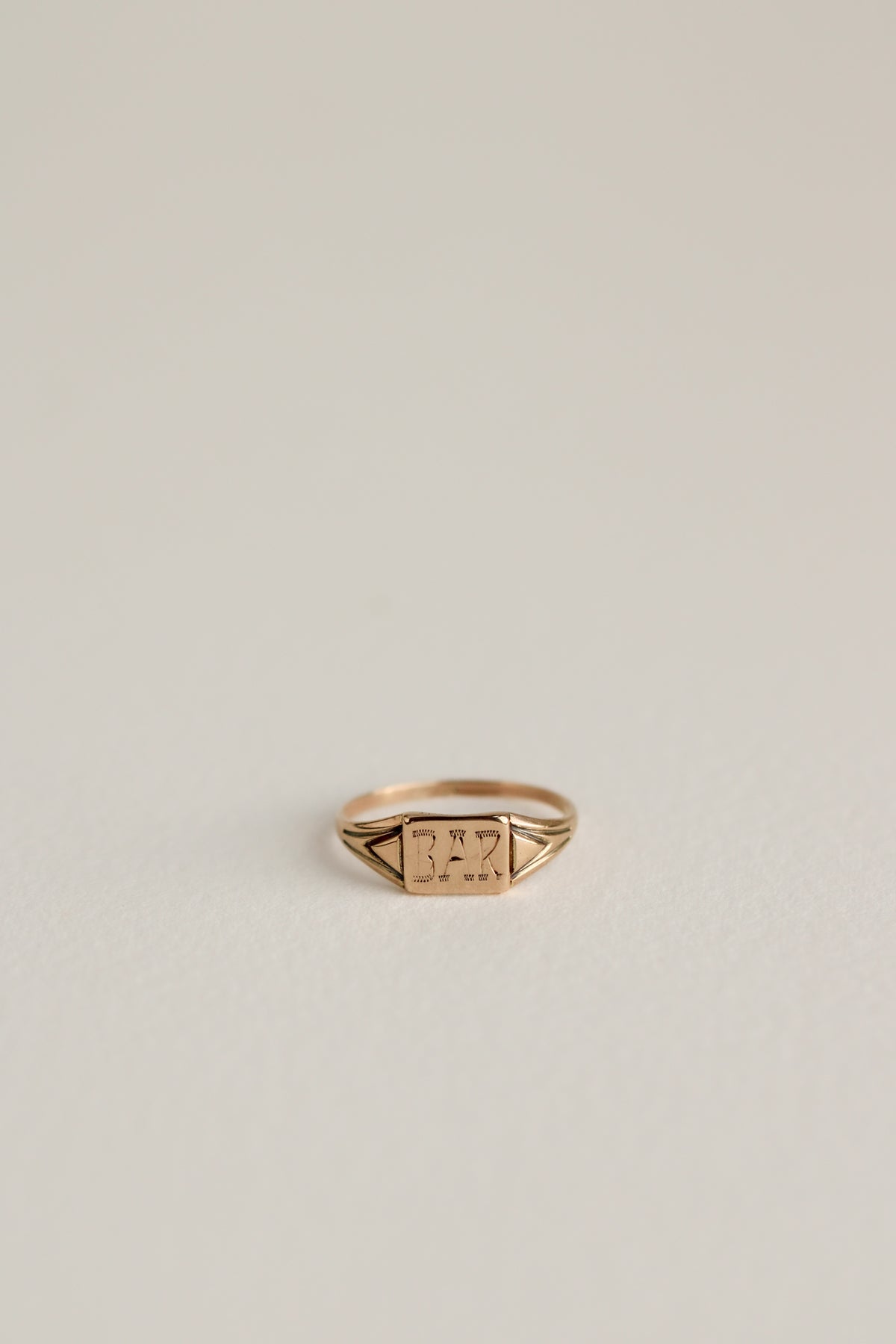 10k "BAR" Signet Ring