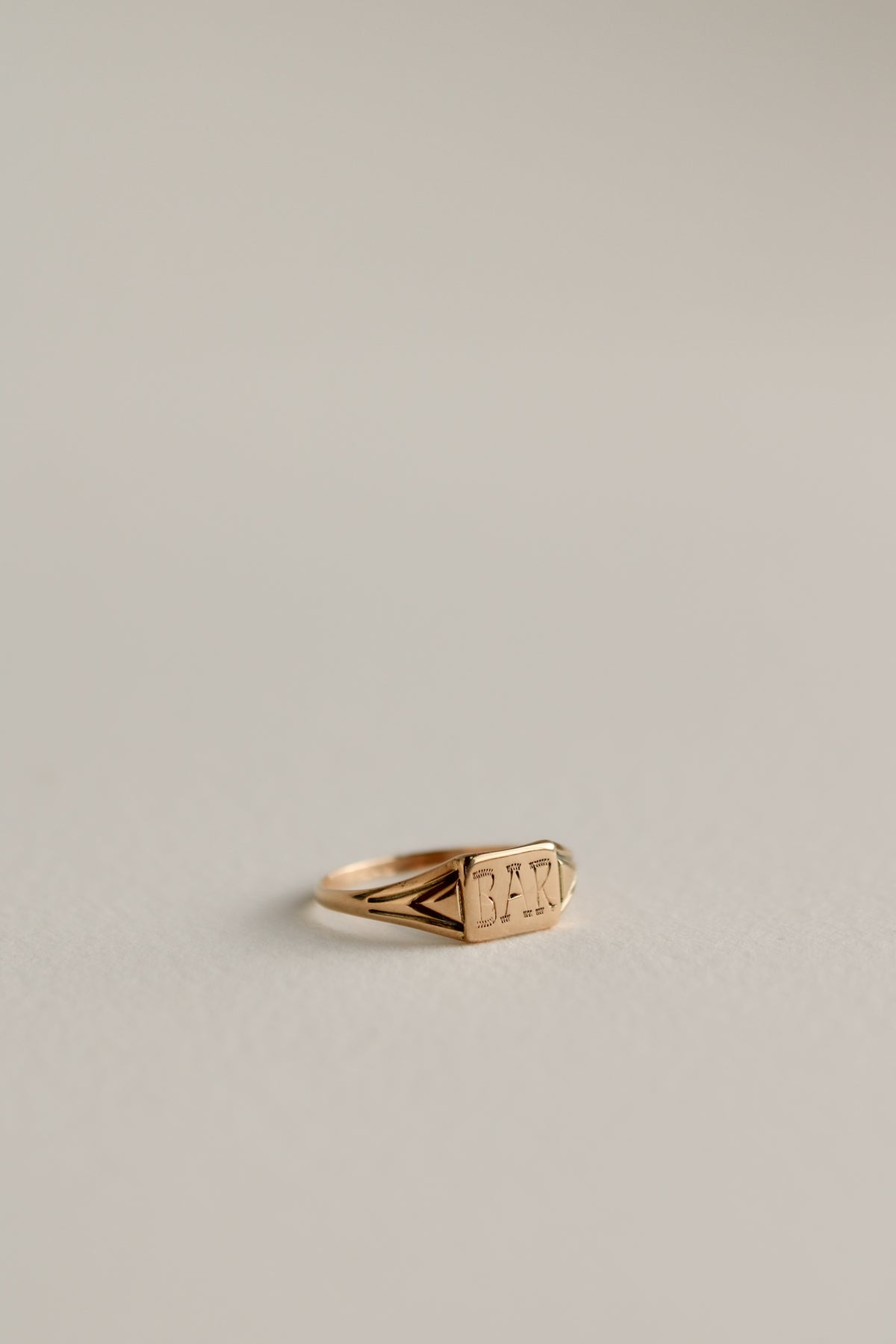 10k "BAR" Signet Ring