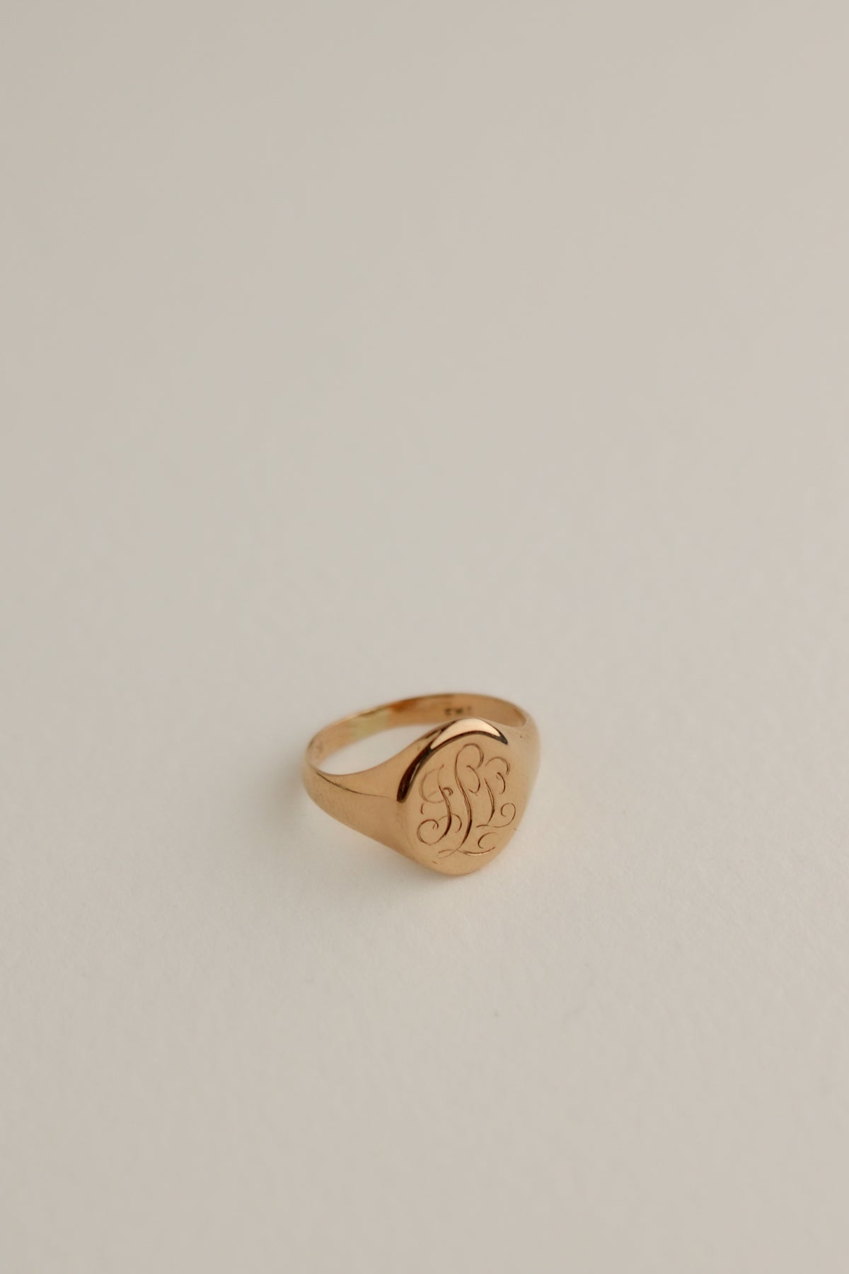 10k Oval Pinky Signet Ring