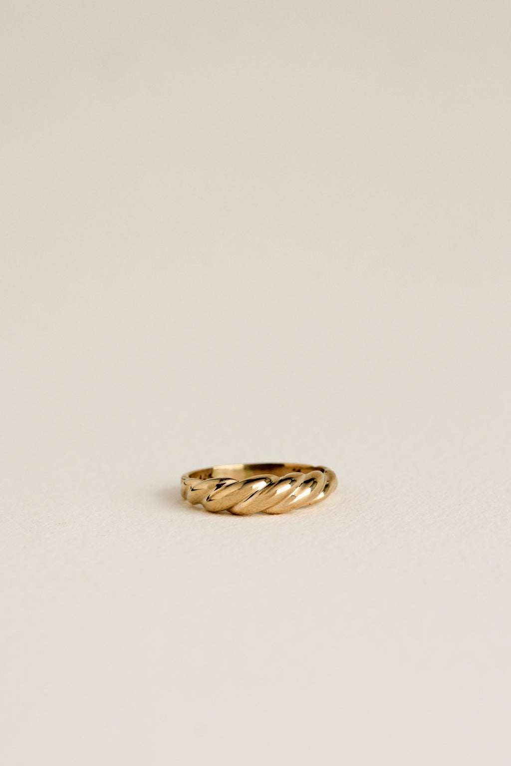14k Croissant Ring