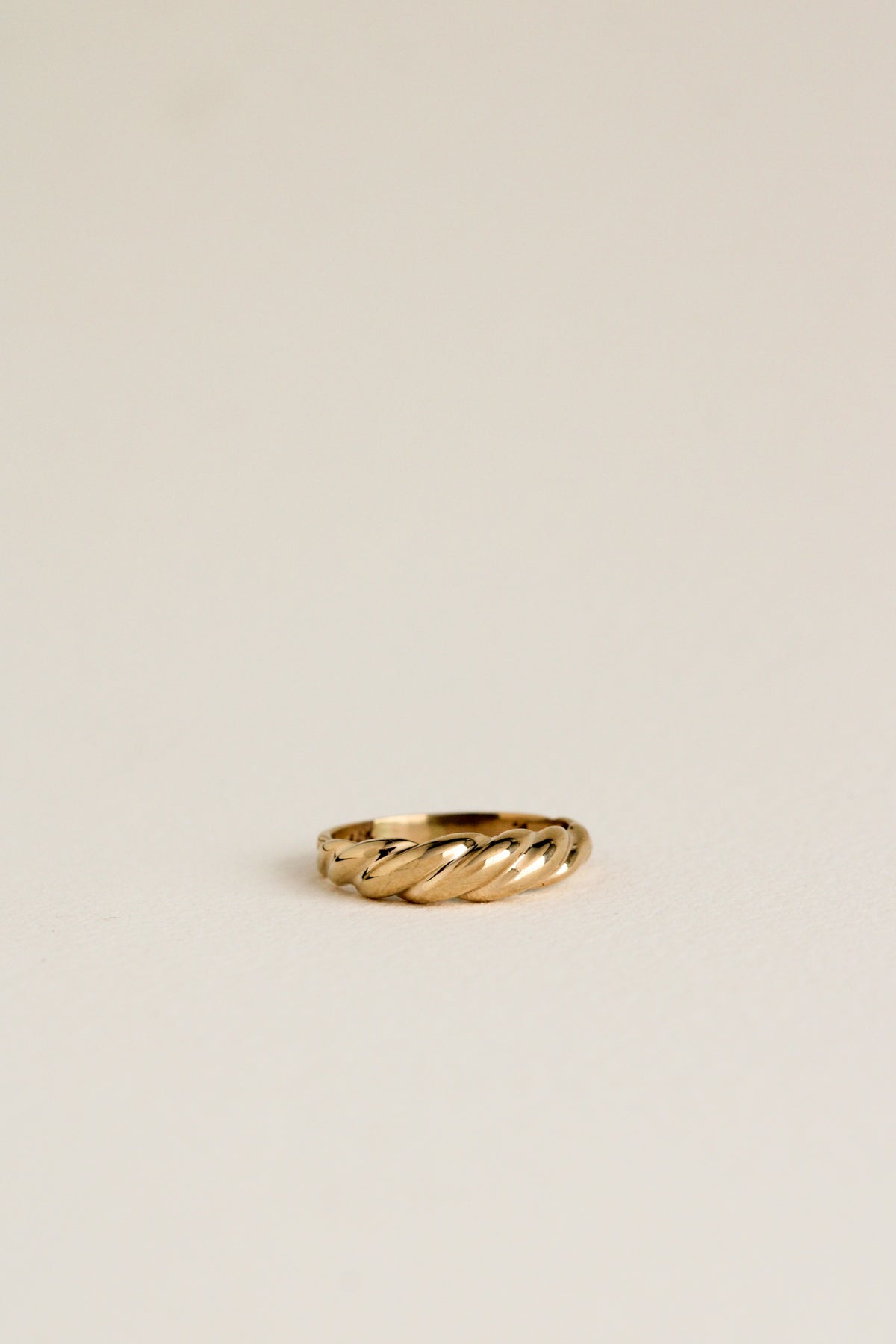 14k Croissant Ring